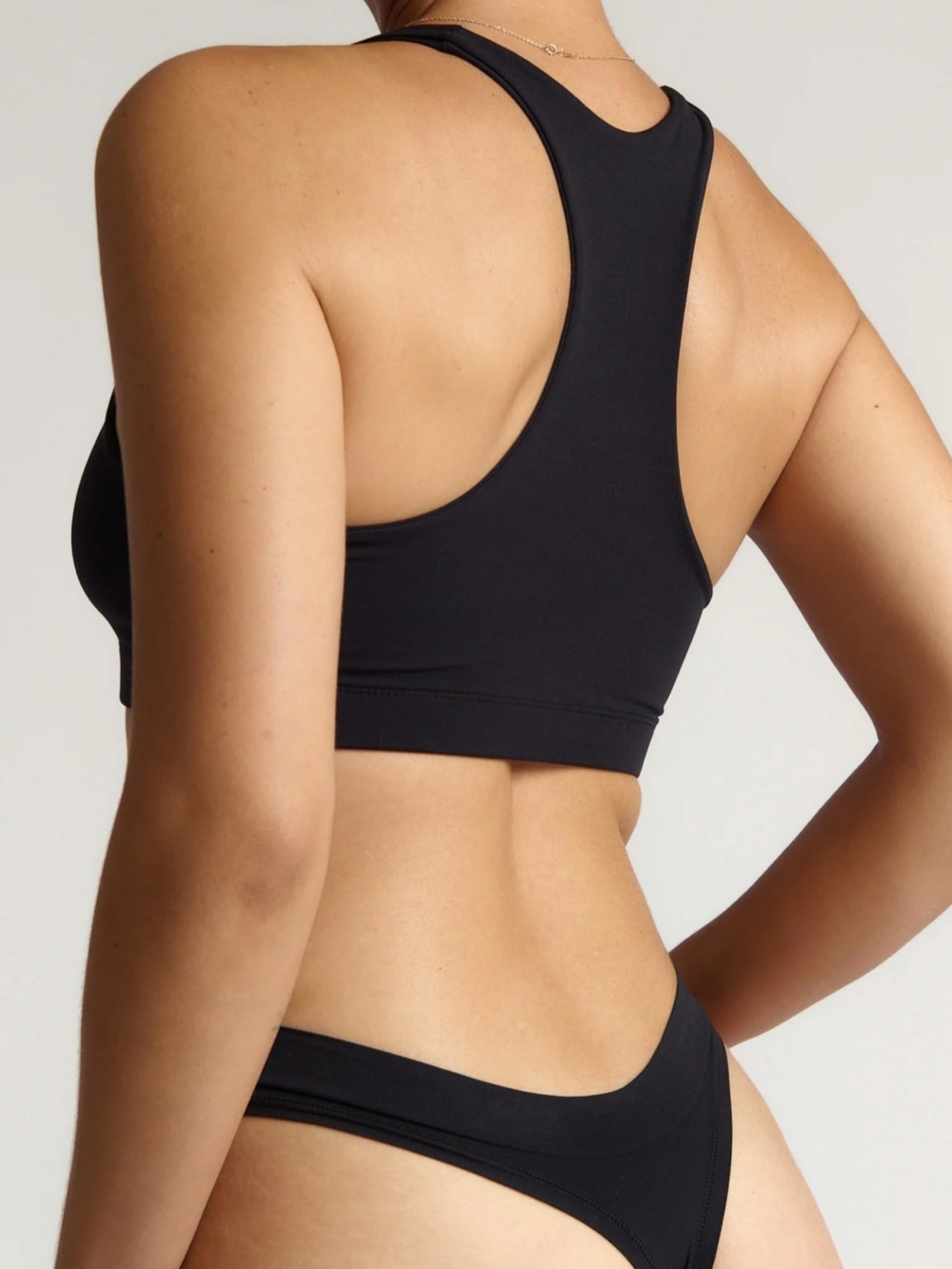 NWOT Nuudii Cropped Racer Back, M